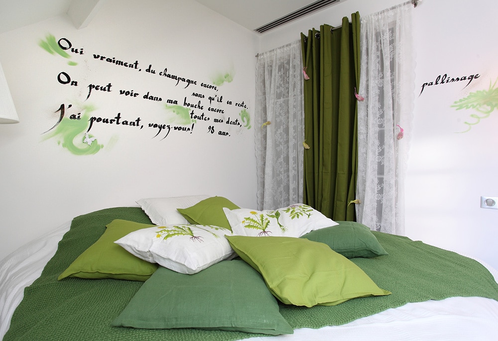 Chambre aménagée pour un séjour en Champagne